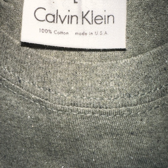 Calvin Klein Men's Heather  Olive Crewneck T-shirt - Picture 2 of 5